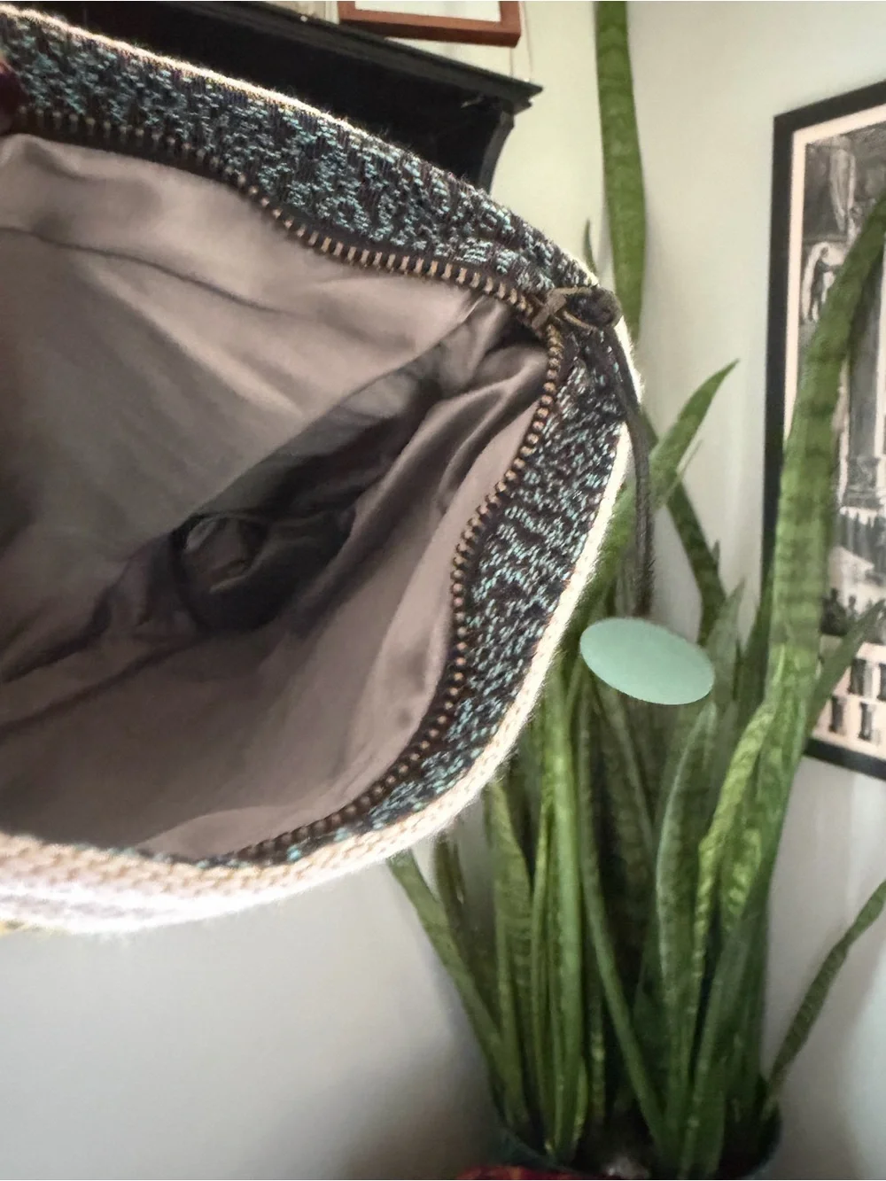 IOSIS Paris Embroidered Hummingbird Zip Cosmetic Pouch